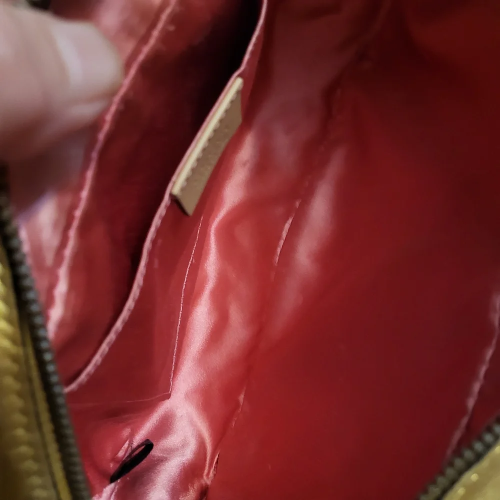 Authentic Gucci Pearl Studded GG Marmont camera bag - Picture 10 of 15